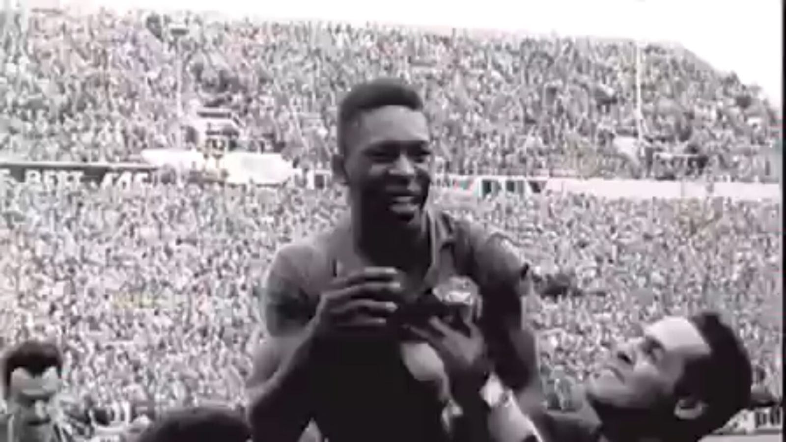 Pelé's legend is born